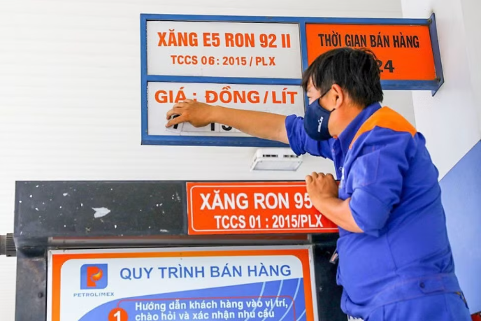 Doanh nghiệp được tự quyết giá xăng dầu: Không thể tùy ý tăng, giảm giá